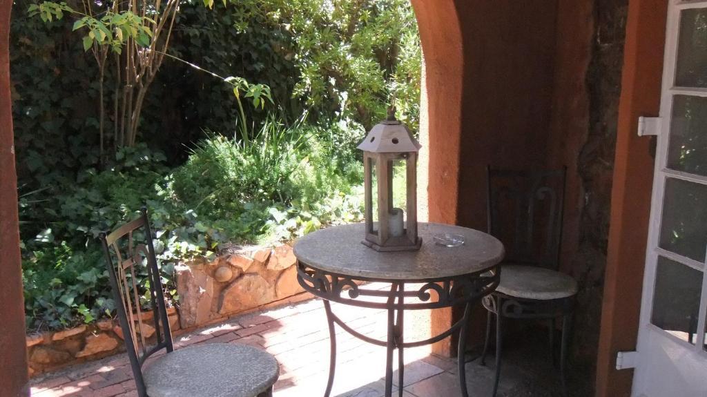 Treetops & Treats Guest House Pretoria Exterior photo