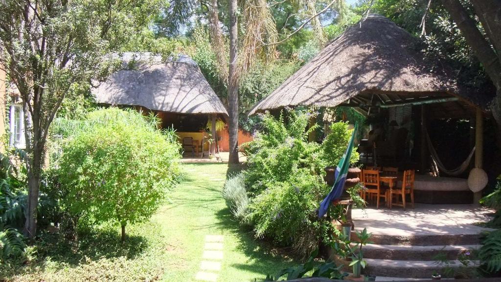 Treetops & Treats Guest House Pretoria Exterior photo