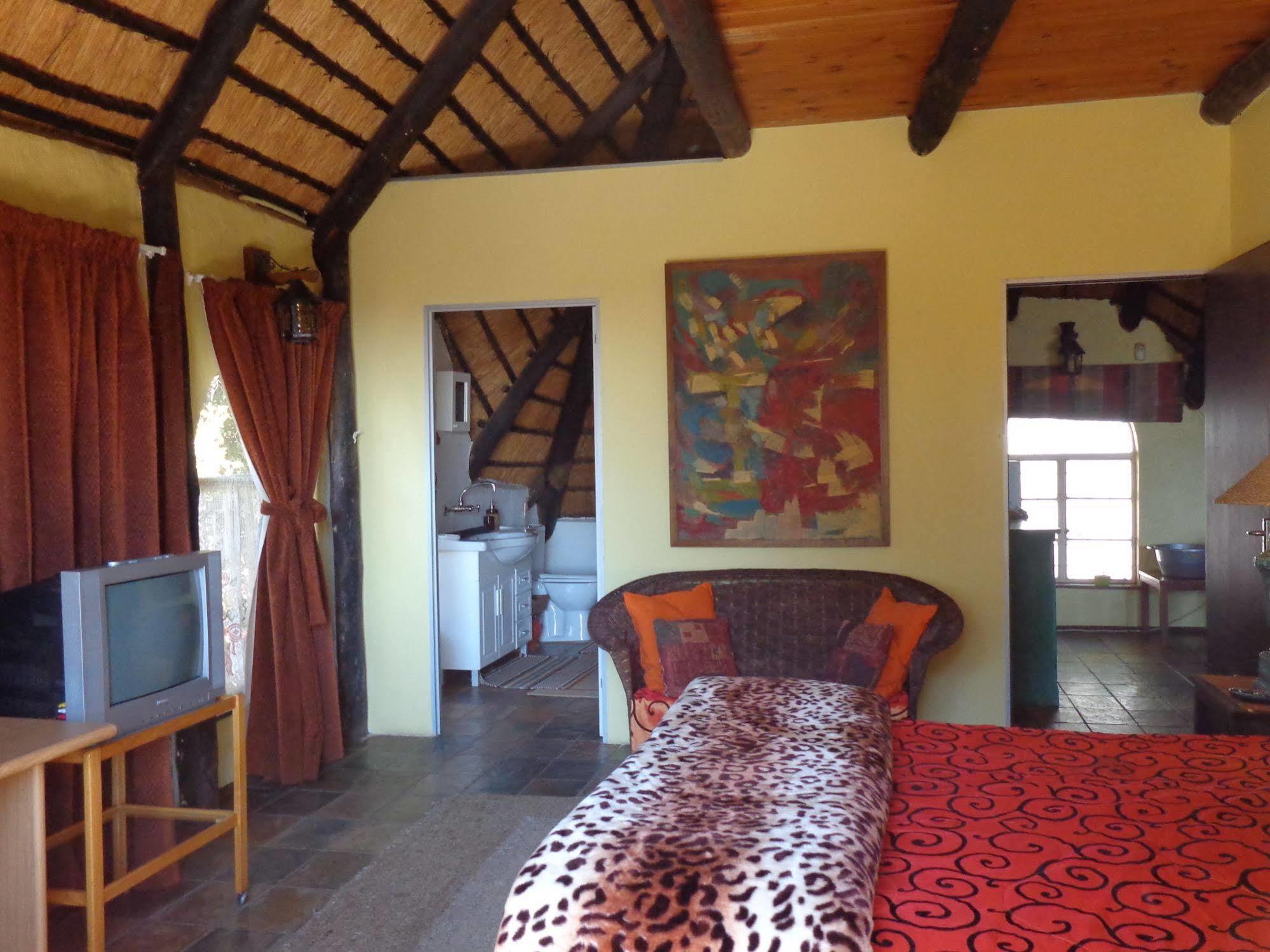Treetops & Treats Guest House Pretoria Exterior photo